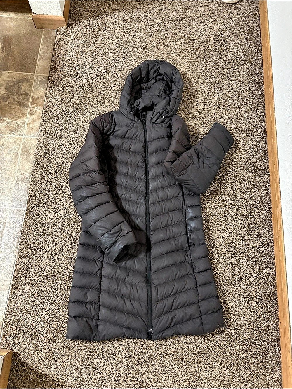 Patagonia Down With It Parka Women's Black Hooded Puffer Coat Like New